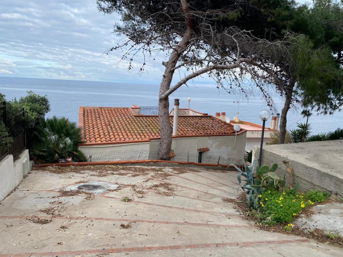 Amuni Al Mare Villa Bagheria Bagian luar foto