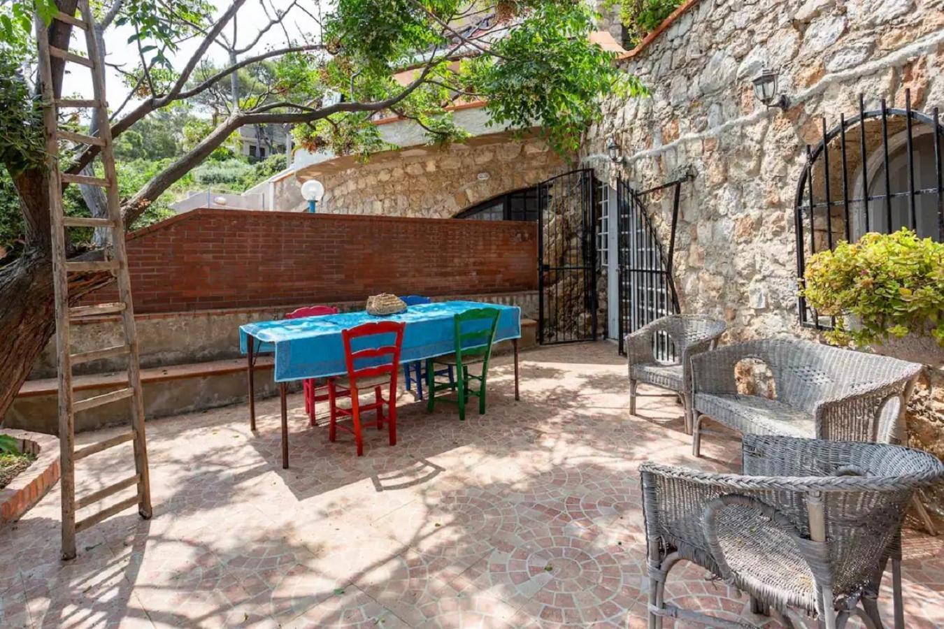 Amuni Al Mare Villa Bagheria Bagian luar foto